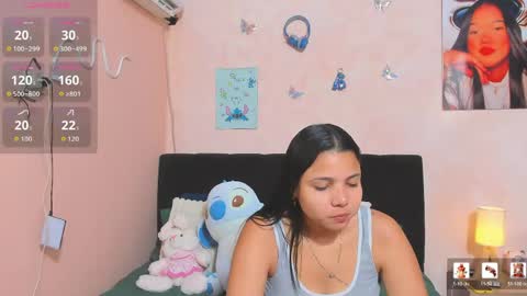 Snapshot of sara_mendez2_ chatting on May 25, 11:44 pm Sara Mendez online show from May 25, 11:44 pm