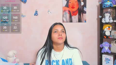 Snapshot of sara_mendez2_ chatting on May 31, 11:17 pm Sara Mendez online show from May 31, 11:17 pm