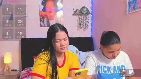 Snapshot of sara_mendez2_ chatting on June 20, 12:58 am Sara Mendez online show from June 20, 12:58 am