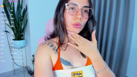Sara online show from June 8, 11:38 pm