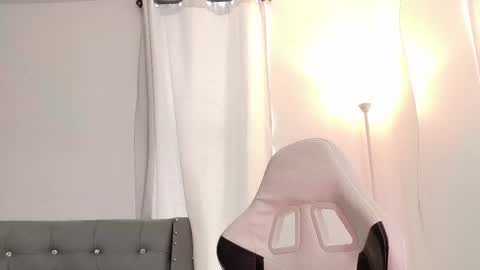 Sara online show from March 17, 6:22 pm