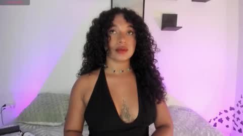 Snapshot of sara_sophiee chatting on September 19, 5:46 pm sara sofia online show from September 19, 5:46 pm