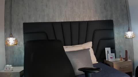 Snapshot of sara_stone17 chatting on February 14, 5:36 pm  -  online show from February 14, 5:36 pm