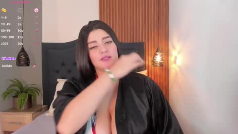 Snapshot of sara_stone17 chatting on March 4, 3:15 pm  -  online show from March 4, 3:15 pm