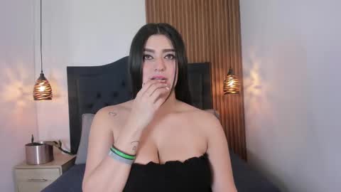 Snapshot of sara_stone17 chatting on September 17, 12:07 pm  -  online show from September 17, 12:07 pm