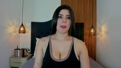 Snapshot of sara_stone17 chatting on September 23, 11:35 am  -  online show from September 23, 11:35 am