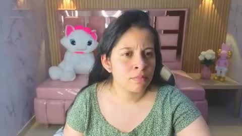Sara T. online show from June 17, 3:09 am