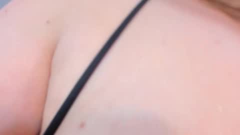 Snapshot of sara_thompsoon1 chatting on March 7, 12:02 pm Sara Thompson online show from March 7, 12:02 pm