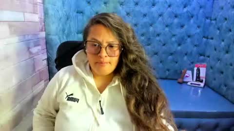 Snapshot of sara_thonson_ chatting on July 22, 3:42 am sara_thonson_ online show from July 22, 3:42 am