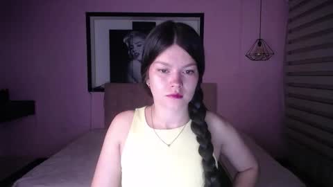 sara_valderrama_ online show from December 1, 12:32 pm