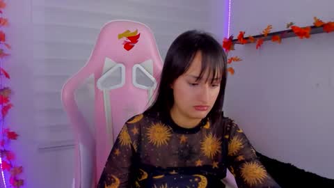 Sarah Ramirez online show from November 11, 3:28 am