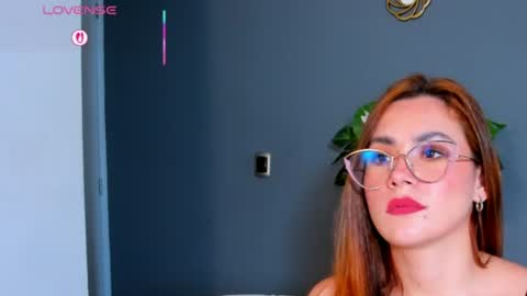 Snapshot of saraalvarezx chatting on June 13, 3:15 am Sara Alvarezx online show from June 13, 3:15 am