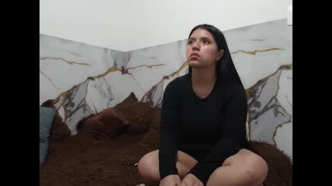 sara and thomas online show from November 13, 9:03 pm