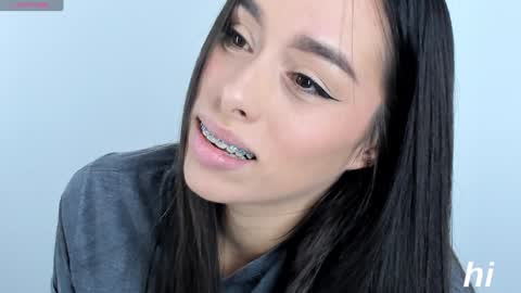 Sara online show from February 4, 6:27 pm