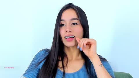 Sara online show from February 5, 8:25 pm