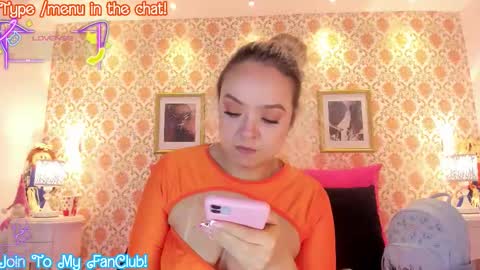 Snapshot of saraavila_ chatting on October 30, 8:20 pm SaraAvila online show from October 30, 8:20 pm