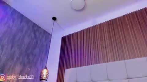 Snapshot of saraby_blandon chatting on July 2, 10:32 am online show from July 2, 10:32 am