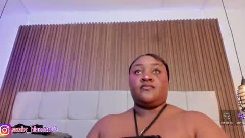 Snapshot of saraby_blandon chatting on July 8, 10:53 am online show from July 8, 10:53 am