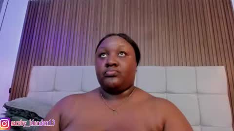 Snapshot of saraby_blandon chatting on July 29, 10:13 am online show from July 29, 10:13 am