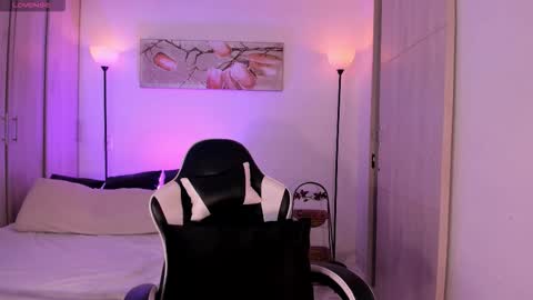 sara cavali online show from January 13, 6:57 pm