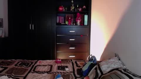 saradiazxxx online show from February 17, 8:00 am