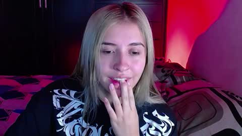 saradiazxxx online show from March 1, 9:11 am