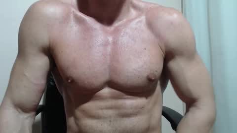 saradorj92 online show from March 7, 3:36 am