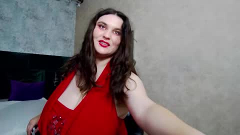 saraelise online show from September 16, 6:36 am