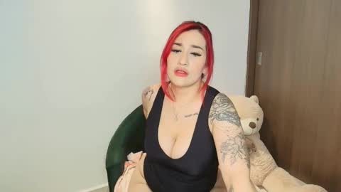 Snapshot of saraevil chatting on October 28, 4:27 am Sara online show from October 28, 4:27 am