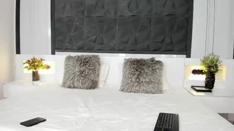 Snapshot of saragomez_1 chatting on October 23, 12:15 pm Sara Gomez online show from October 23, 12:15 pm