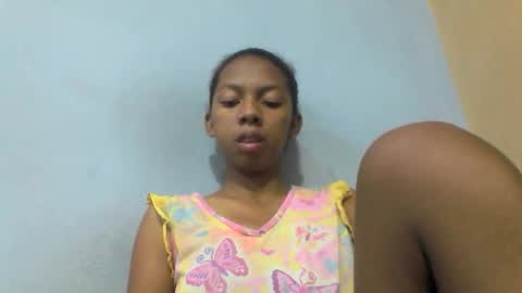sarah146341 online show from May 6, 11:26 am