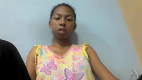sarah146341 online show from May 9, 6:51 am