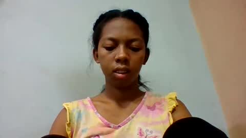 sarah146341 online show from May 25, 4:13 pm