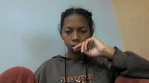 sarah146341 online show from June 15, 5:53 am