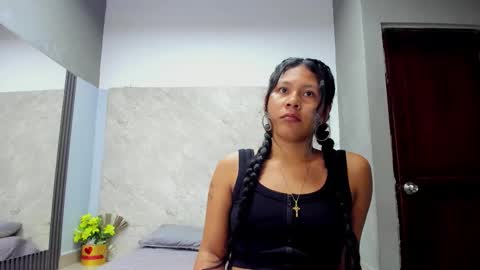 Snapshot of sarah__19 chatting on November 3, 11:55 am Sarah online show from November 3, 11:55 am