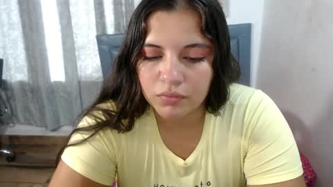 Snapshot of sarah_acero chatting on June 3, 2:33 pm sarah online show from June 3, 2:33 pm