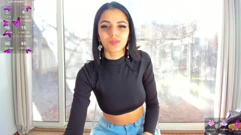 Snapshot of sarah_blake_ chatting on January 29, 12:24 pm Sara online show from January 29, 12:24 pm