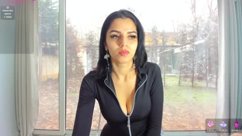 Snapshot of sarah_blake_ chatting on February 5, 11:12 am Sara online show from February 5, 11:12 am