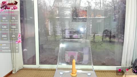 Snapshot of sarah_blake_ chatting on March 1, 3:05 pm Sara online show from March 1, 3:05 pm