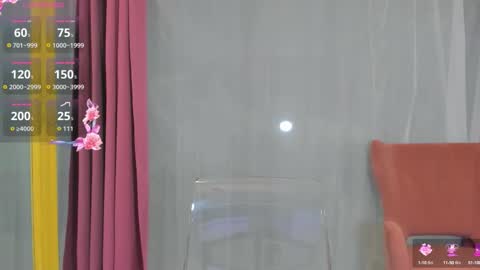 Snapshot of sarah_blake_ chatting on October 7, 8:44 am Sara online show from October 7, 8:44 am