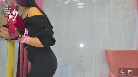 Snapshot of sarah_blake_ chatting on December 4, 7:06 am Sara online show from December 4, 7:06 am