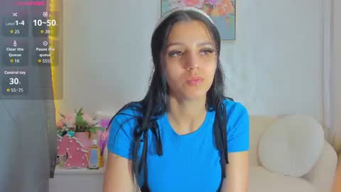 Snapshot of sarah_blake_ chatting on June 26, 7:57 am Sara online show from June 26, 7:57 am