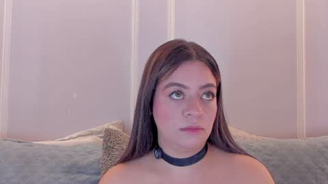 Sarah Bonneth online show from July 27, 11:39 am