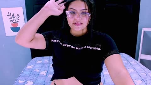 Snapshot of sarah_cream chatting on January 10, 8:48 pm Sarah online show from January 10, 8:48 pm