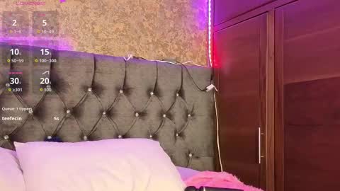 Sarah  online show from March 4, 2:56 pm