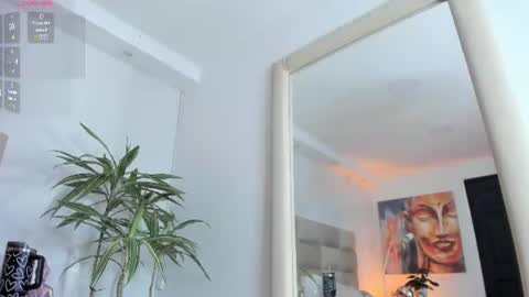 sarah_gothicgirl online show from August 5, 8:11 pm