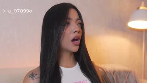       online show from December 17, 12:00 pm