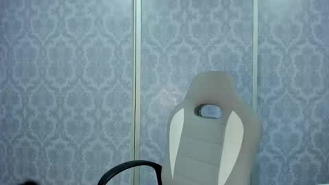 Sarah online show from November 18, 2:17 am