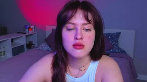 Snapshot of sarah_soul chatting on June 7, 10:46 pm Sarah online show from June 7, 10:46 pm