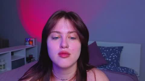 Snapshot of sarah_soul chatting on June 22, 10:51 pm Sarah online show from June 22, 10:51 pm